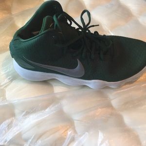 Im selling the hyper dunks